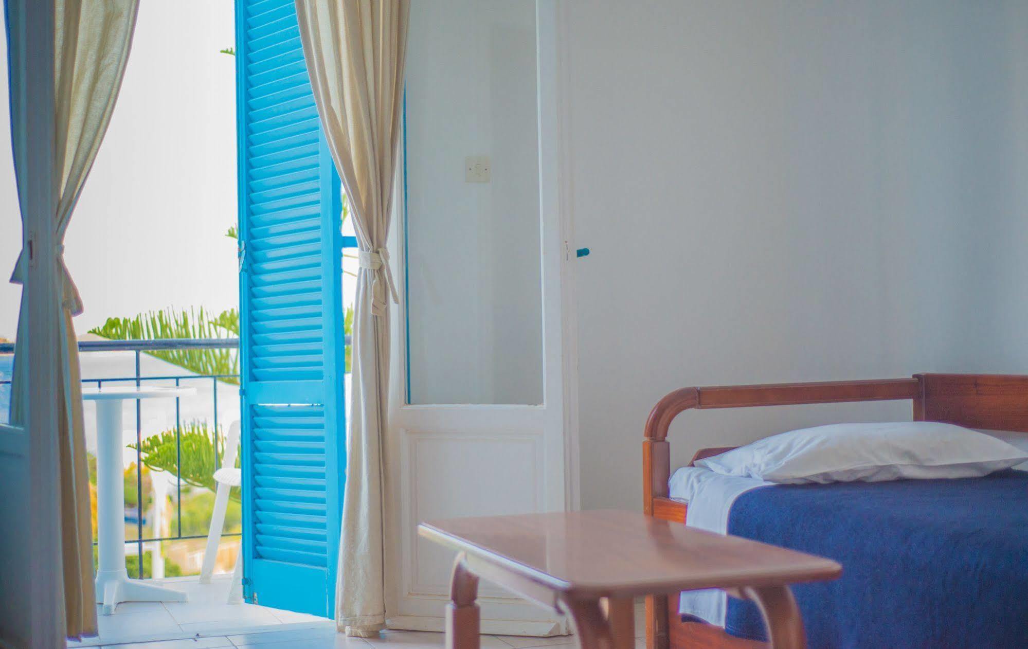 Ostria Hotel & Apartments Gavrio Extérieur photo